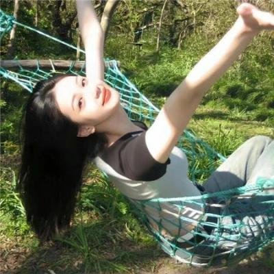 两个人一双手